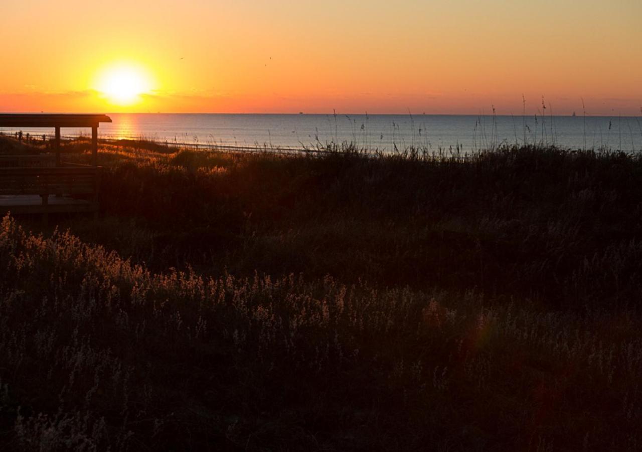Atlantic Beach Resort, A Ramada By Wyndham Luaran gambar